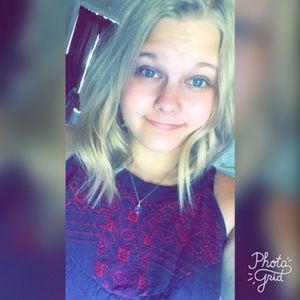 Meet your Posher, Sabryn